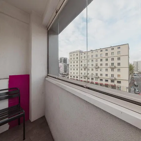 Metro Swietokrzyska * ワルシャワ