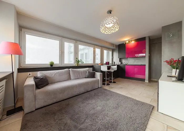 شقة Metro Swietokrzyska وارسو